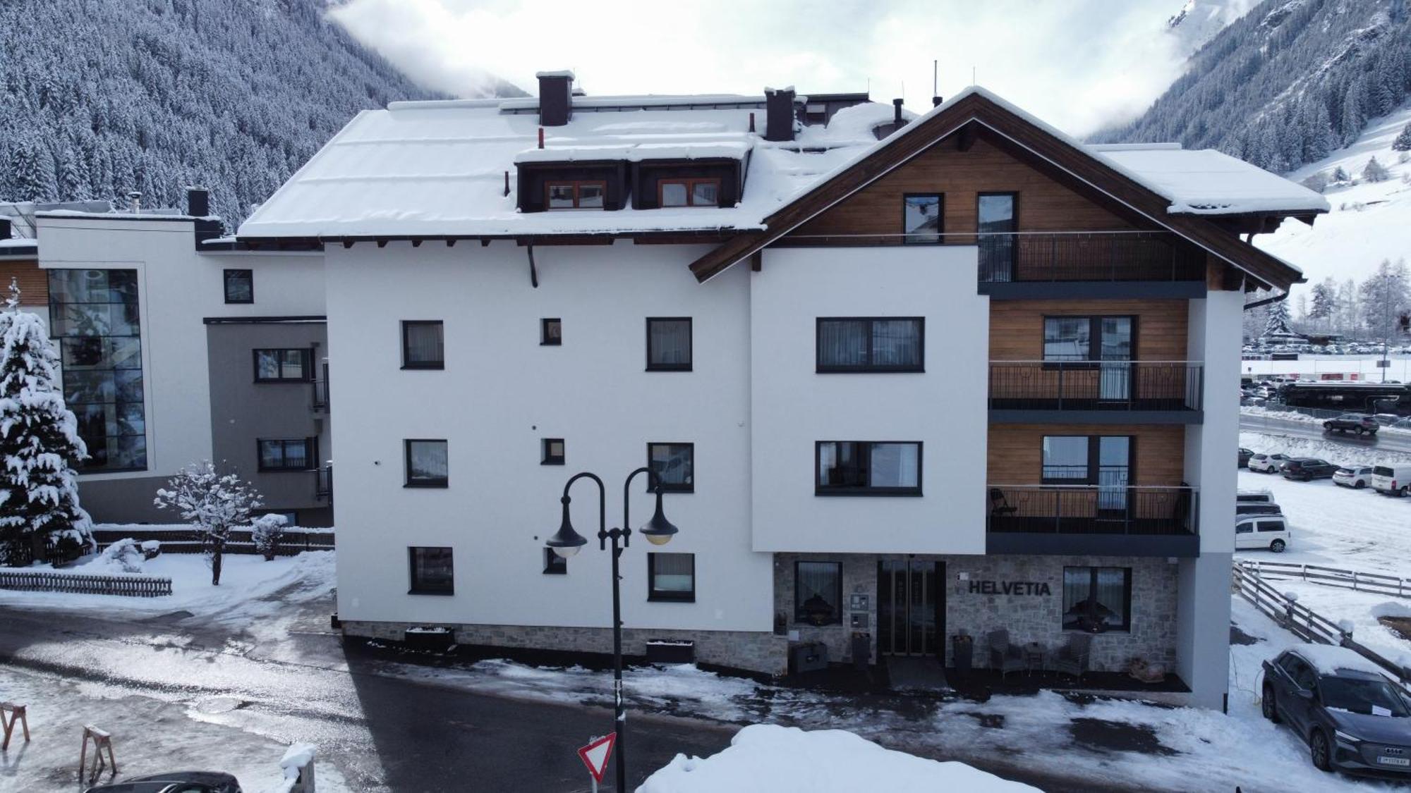 Garni Helvetia Hotel 3*