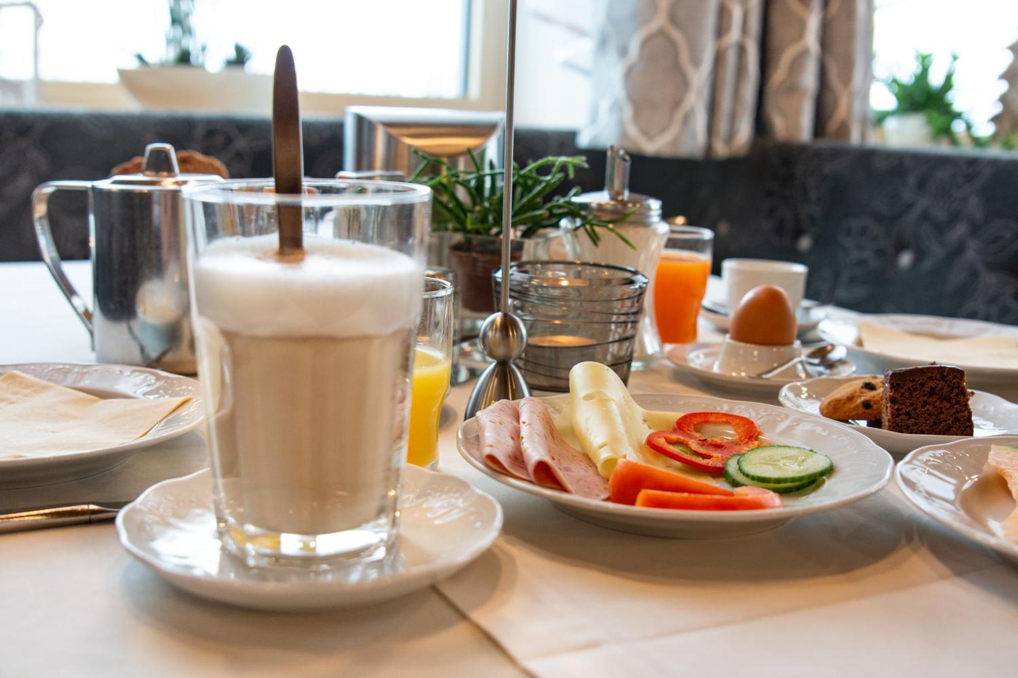 Garni Helvetia 3*