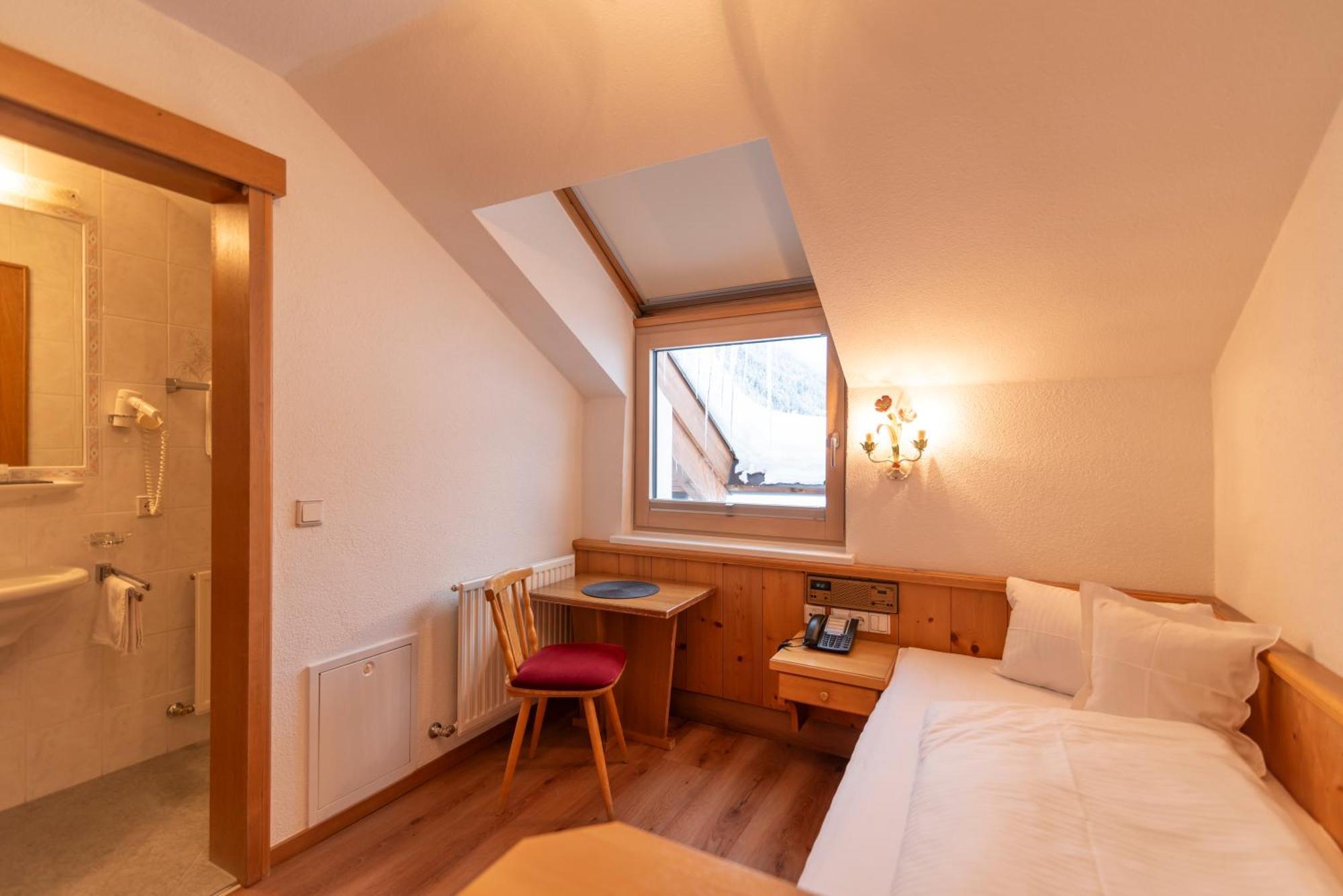 Garni Helvetia Hotel